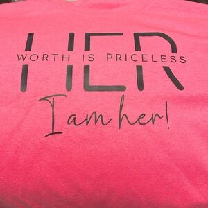 NEW WOMENS GRAPHIC TEE